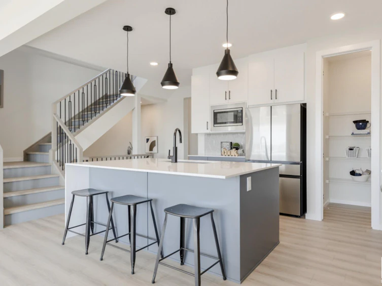 123 Stonehouse Way, Leduc, AB, T9E 1R1