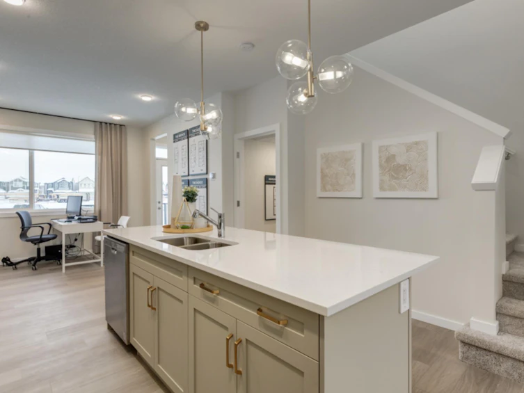 17311 3 Street, Edmonton, AB, T5Y 4G5 - 3