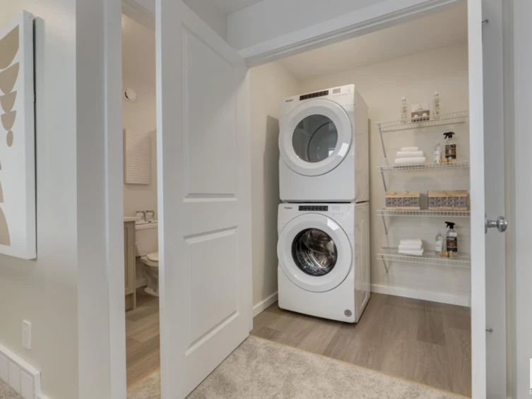 17311 3 Street, Edmonton, AB, T5Y 4G5 - 16