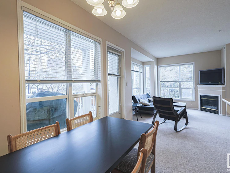 301-8488 111 Street, Edmonton, AB, T5H 3G7 - 11