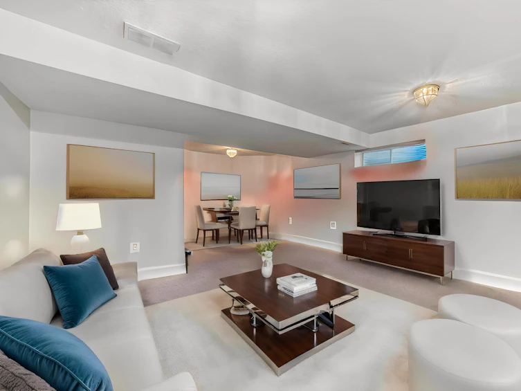 4003 38a Avenue NW, Edmonton, AB, T6L 6R5 - 8