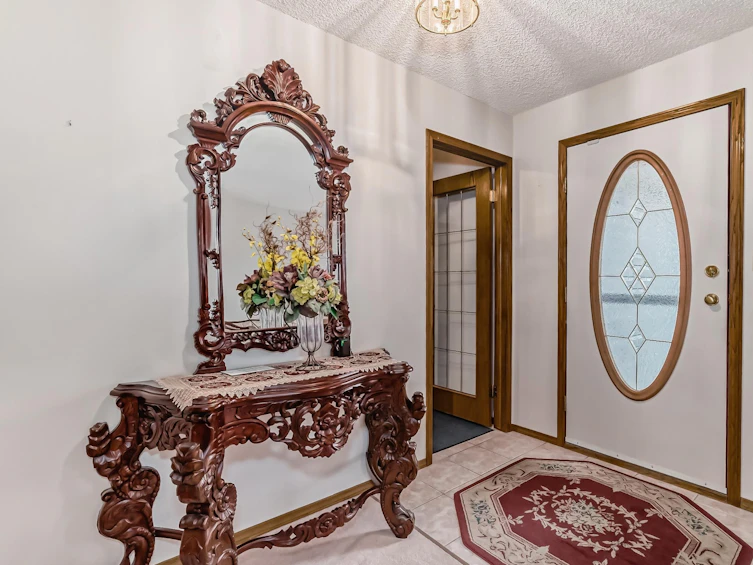 4003 38a Avenue NW, Edmonton, AB, T6L 6R5 - 12