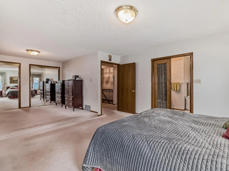 4003 38a Avenue NW, Edmonton, AB, T6L 6R5 - 21