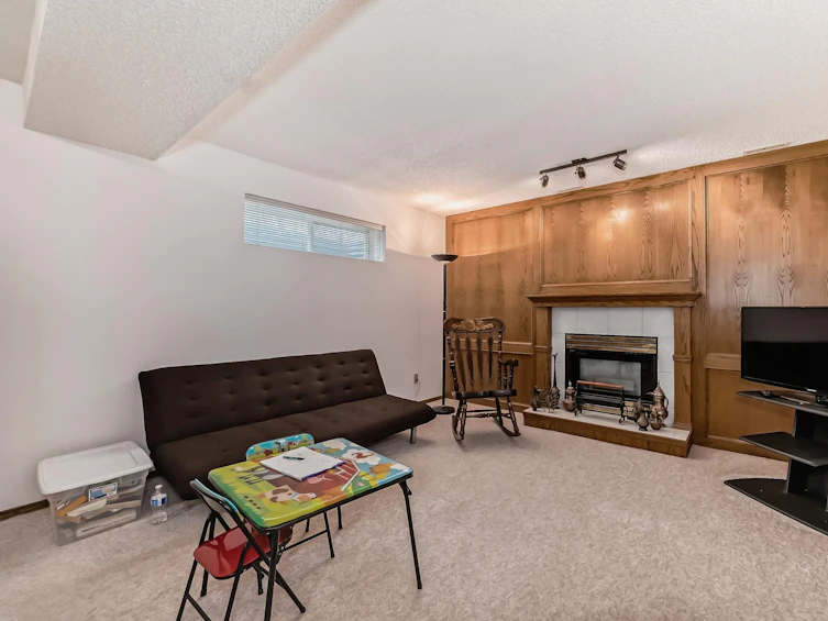 4003 38a Avenue NW, Edmonton, AB, T6L 6R5 - 29