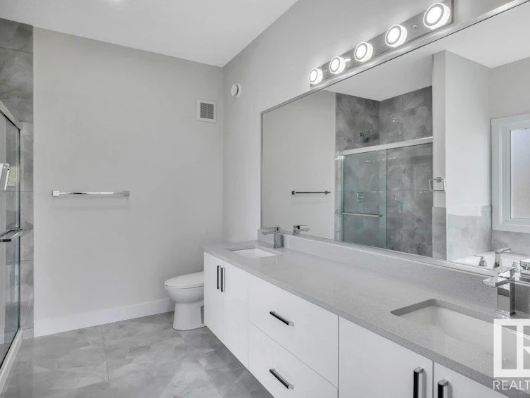 10419 55 Avenue, Edmonton, AB, T6H 0W5 - 27