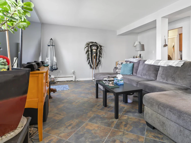 102-9323 105 Avenue NW, Edmonton, AB, T5H 0J7 - 8
