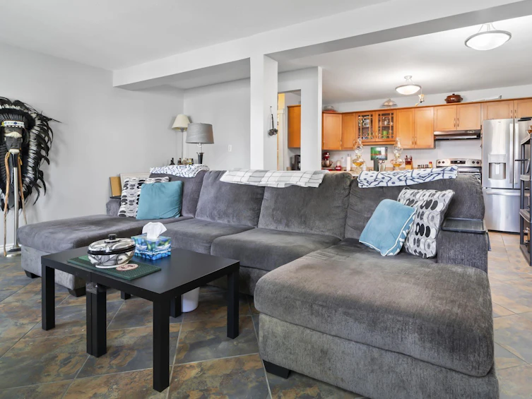 102-9323 105 Avenue NW, Edmonton, AB, T5H 0J7 - 9