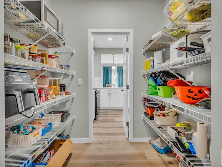 17644 49 Street, Edmonton, AB, T5Y 3Y1 - 7