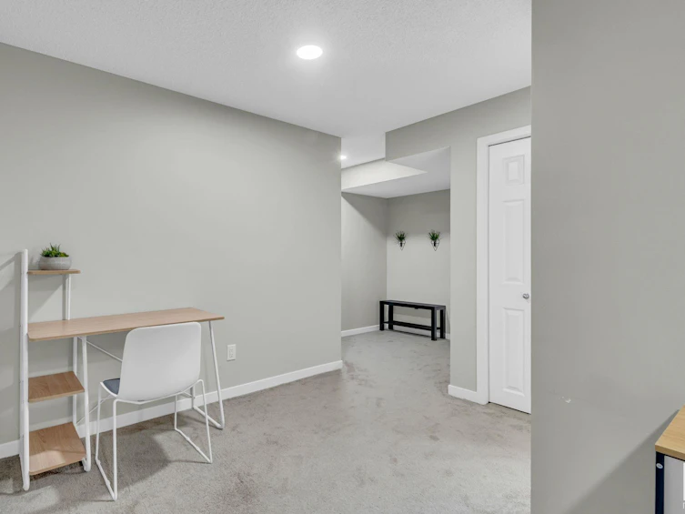 17644 49 Street, Edmonton, AB, T5Y 3Y1 - 28