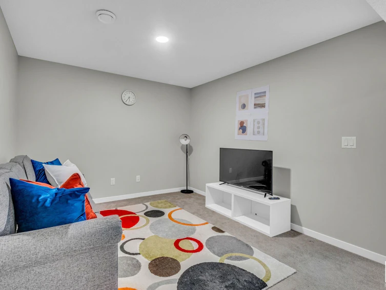 17644 49 Street, Edmonton, AB, T5Y 3Y1 - 30