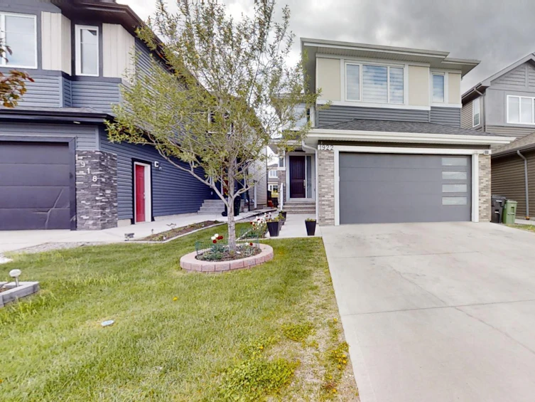 1922 20 Street NW, Edmonton, AB, T6T 2K9