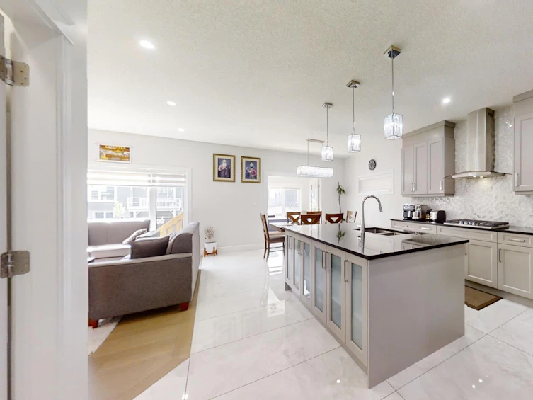 1922 20 Street NW, Edmonton, AB, T6T 2K9 - 8