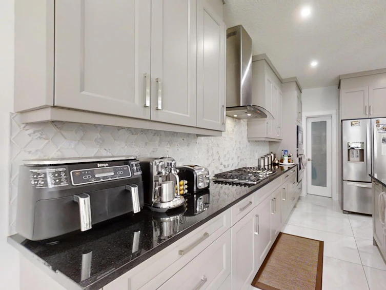 1922 20 Street NW, Edmonton, AB, T6T 2K9 - 11