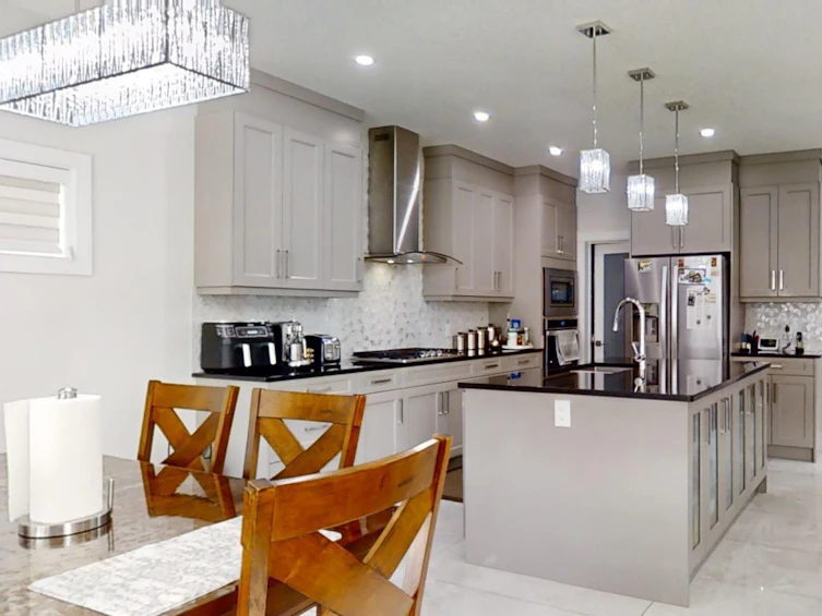1922 20 Street NW, Edmonton, AB, T6T 2K9 - 13