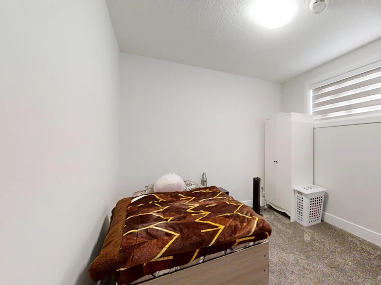 1922 20 Street NW, Edmonton, AB, T6T 2K9 - 36