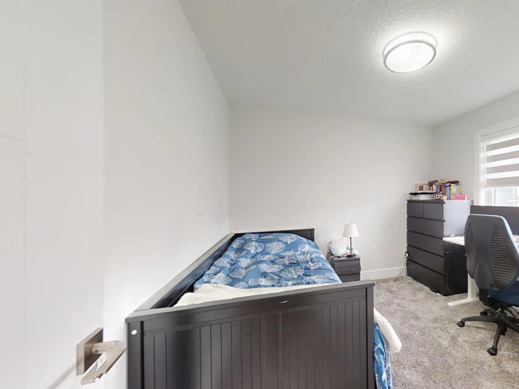 1922 20 Street NW, Edmonton, AB, T6T 2K9 - 40