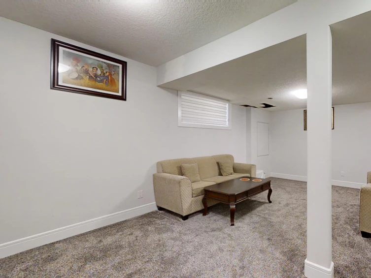 1922 20 Street NW, Edmonton, AB, T6T 2K9 - 45