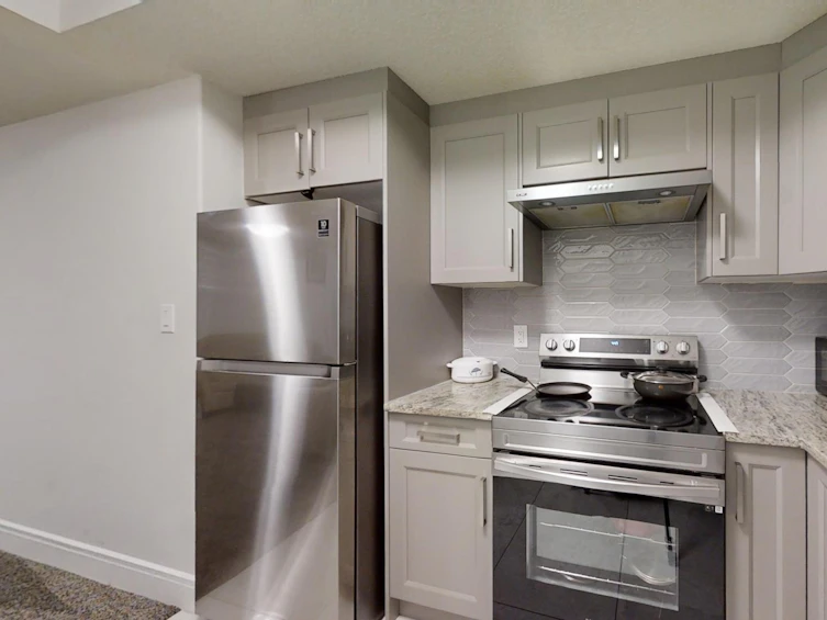 1922 20 Street NW, Edmonton, AB, T6T 2K9 - 48