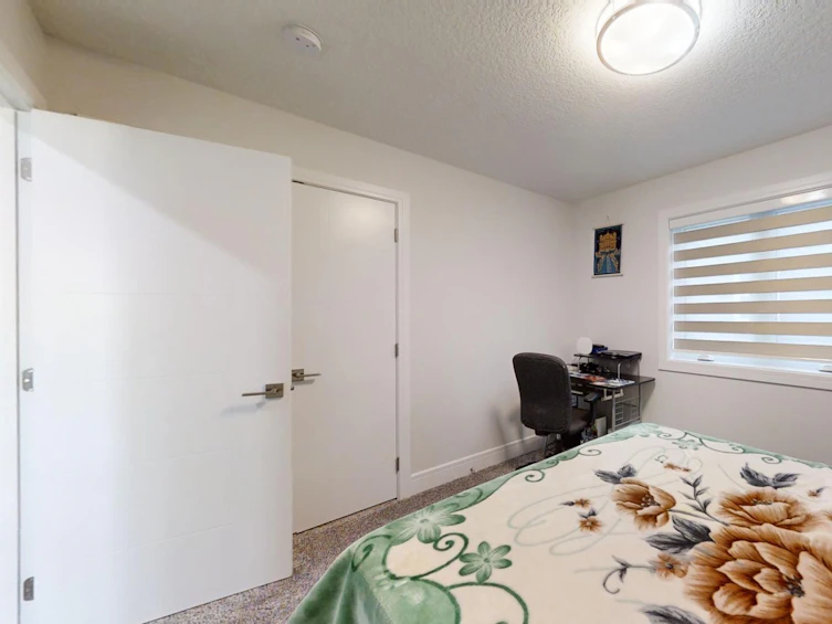 1922 20 Street NW, Edmonton, AB, T6T 2K9 - 50