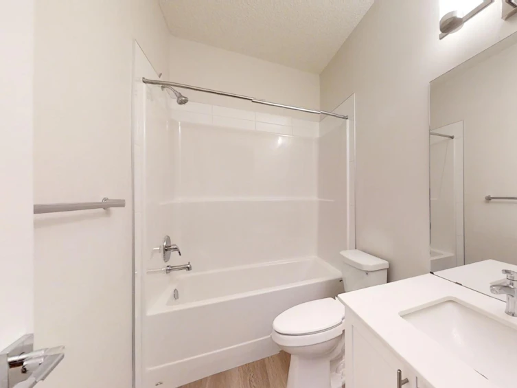 17926 62a Street NW, Edmonton, AB, T5Y 3Z4 - 6