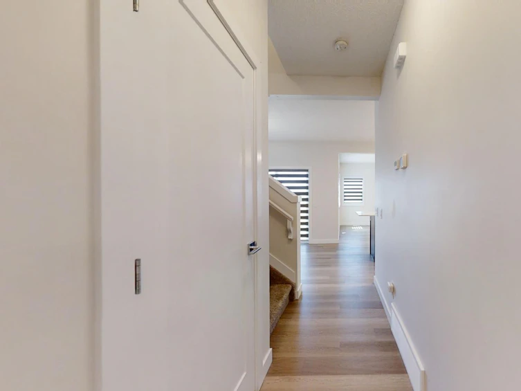 17926 62a Street NW, Edmonton, AB, T5Y 3Z4 - 10