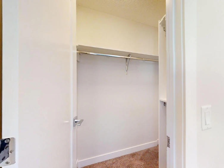 17926 62a Street NW, Edmonton, AB, T5Y 3Z4 - 38