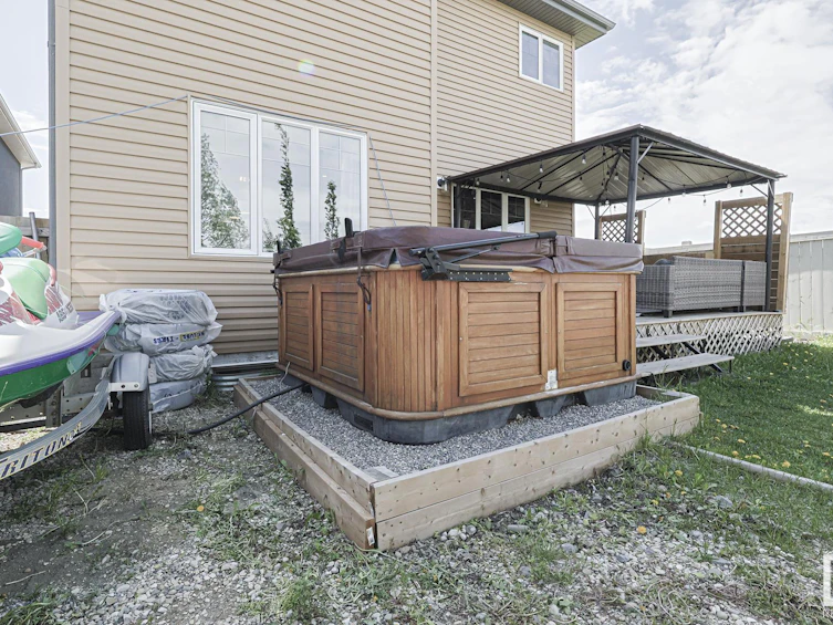 13616 163 Avenue, Edmonton, AB, T6V 0G3 - 44