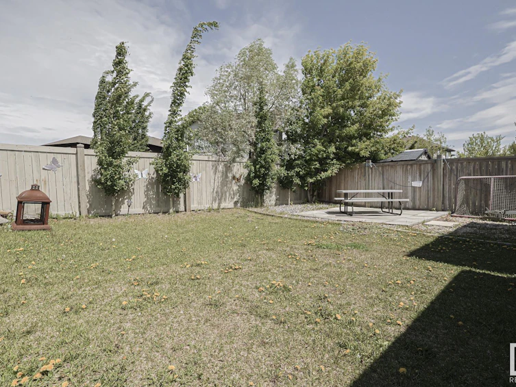 13616 163 Avenue, Edmonton, AB, T6V 0G3 - 46