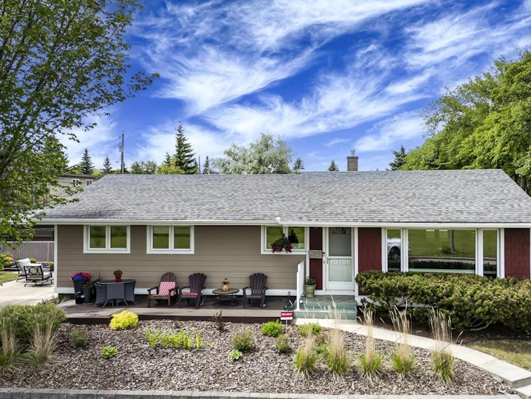 10108 67 Street NW, Edmonton, AB, T6A 2R3 - 52