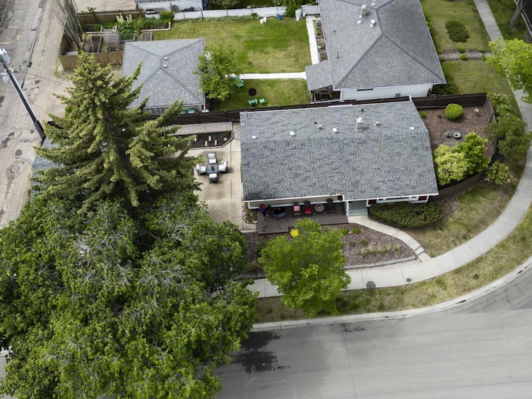 10108 67 Street NW, Edmonton, AB, T6A 2R3 - 54