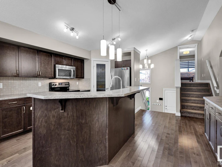 111 Kirpatrick Crescent, Leduc, AB, T9E 0W2 - 11