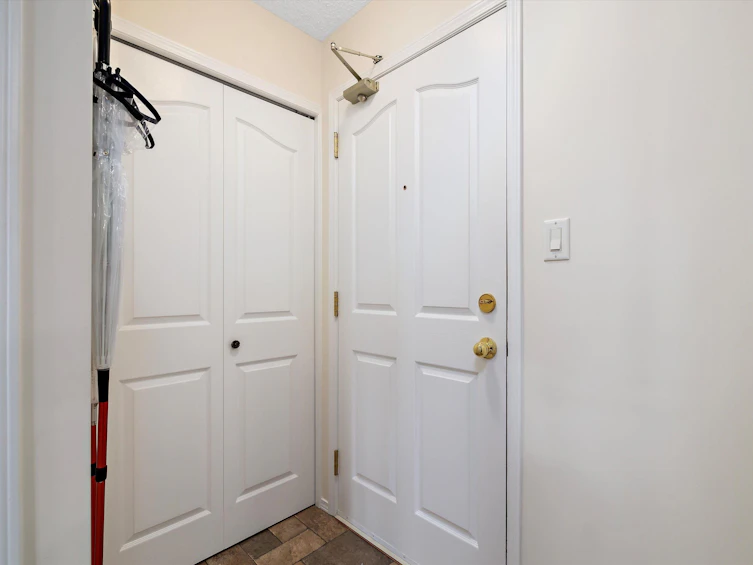 337-17447 98a Avenue NW, Edmonton, AB, T5T 6M4 - 3