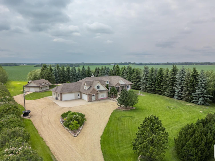 55118 Rge Rd 252, Rural Sturgeon County, AB, T8T 0S5 - 2