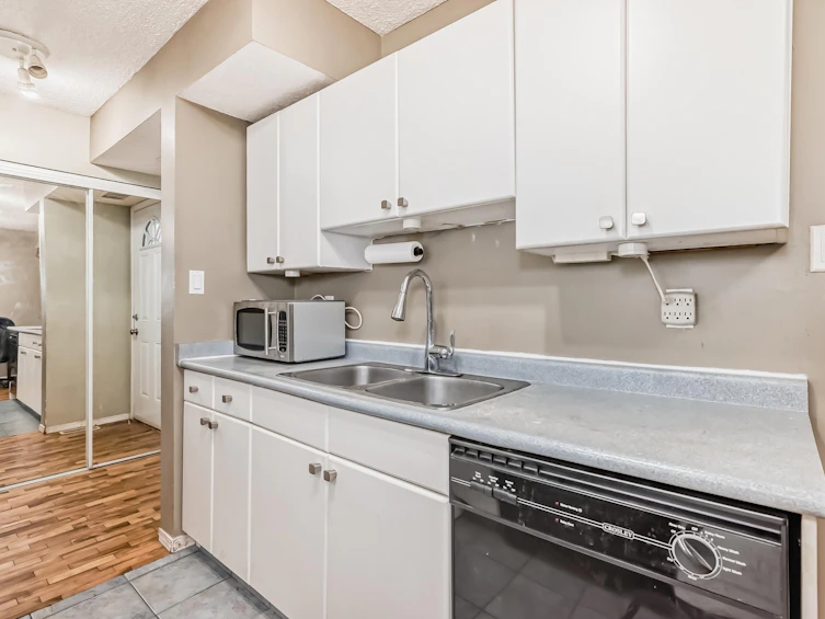 18474 62b Avenue, Edmonton, AB, T5T 2N7 - 16