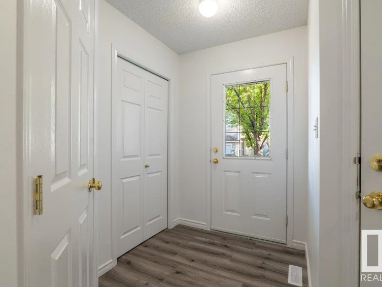 10-4020 21 Street, Edmonton, AB, T6T 1T8 - 5