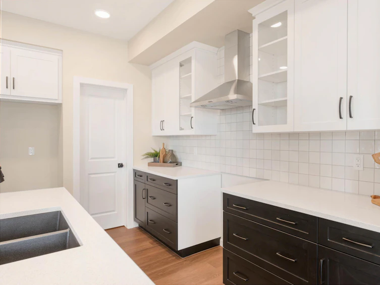 2511 210 Street NW, Edmonton, AB, T6M 2M7 - 5
