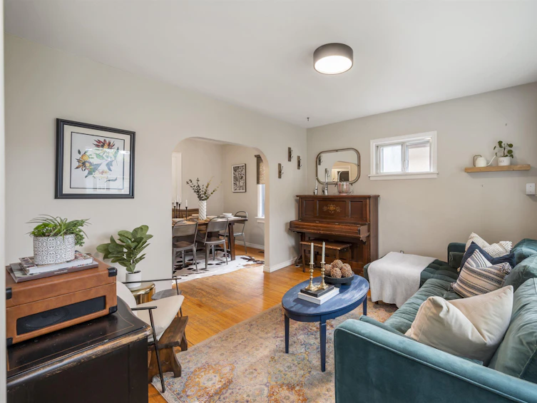 10511 71 Avenue NW, Edmonton, AB, T6E 0X2 - 17