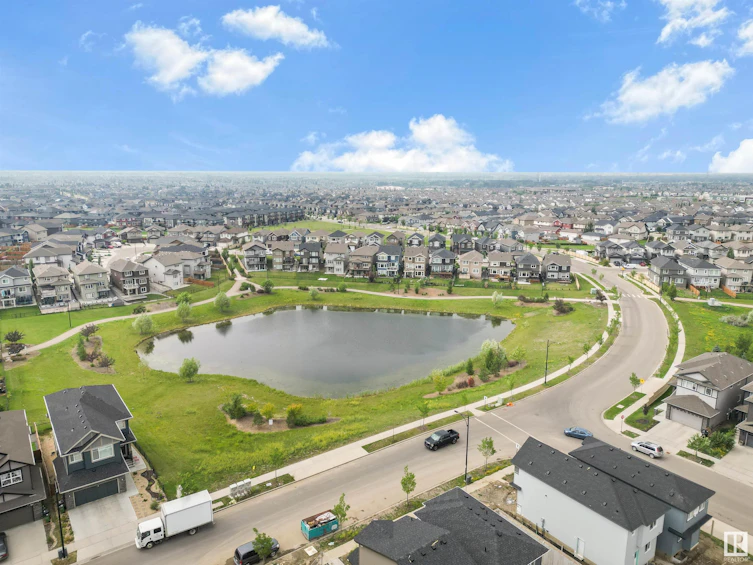 5320 22 Avenue SW, Edmonton, AB, T6X 2H8 - 2