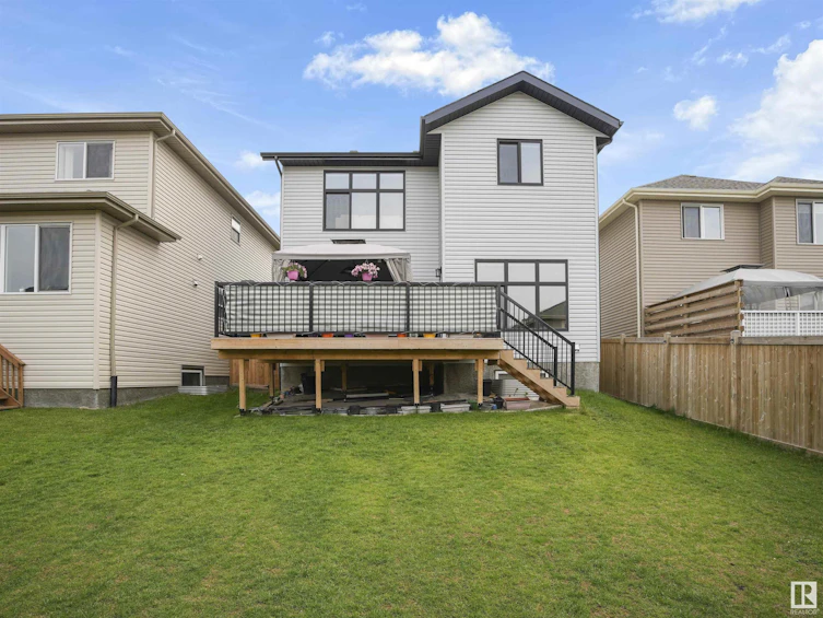 5320 22 Avenue SW, Edmonton, AB, T6X 2H8 - 7