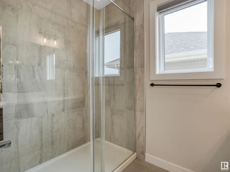 5320 22 Avenue SW, Edmonton, AB, T6X 2H8 - 32