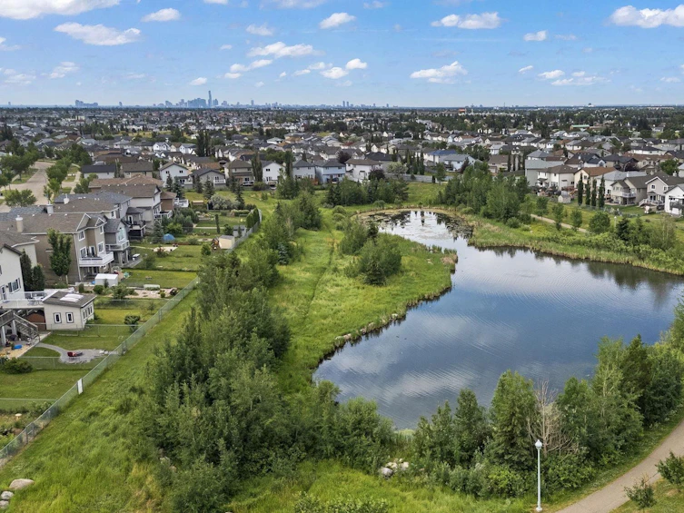 06-8716 179 Avenue NW, Edmonton, AB, T5Z 0J3 - 4