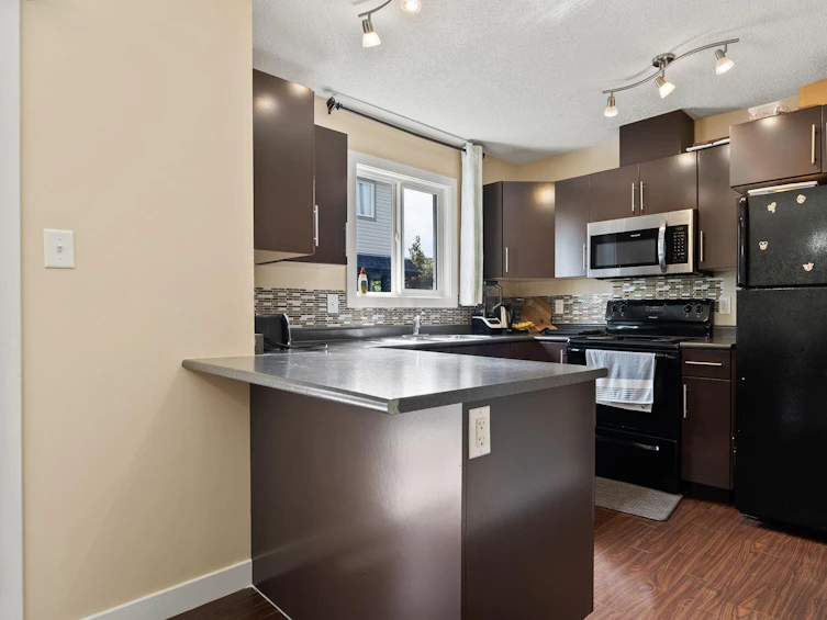 06-8716 179 Avenue NW, Edmonton, AB, T5Z 0J3 - 16