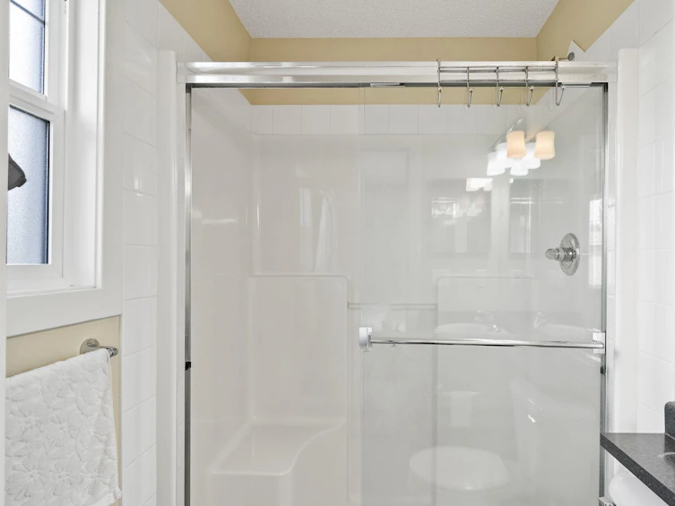 06-8716 179 Avenue NW, Edmonton, AB, T5Z 0J3 - 26