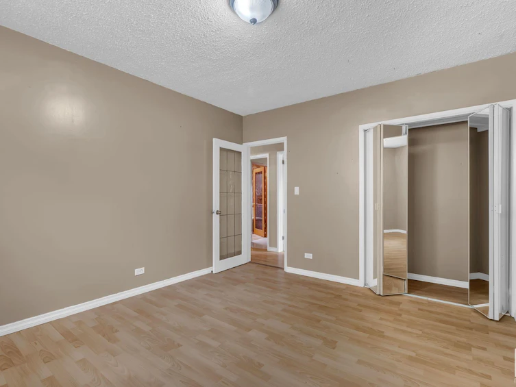 12244 77 Street, Edmonton, AB, T5B 2H1 - 14