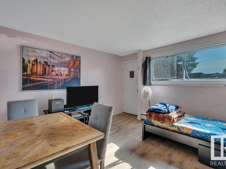 102-3507 60 Street, Edmonton, AB, T6L 2H2 - 8