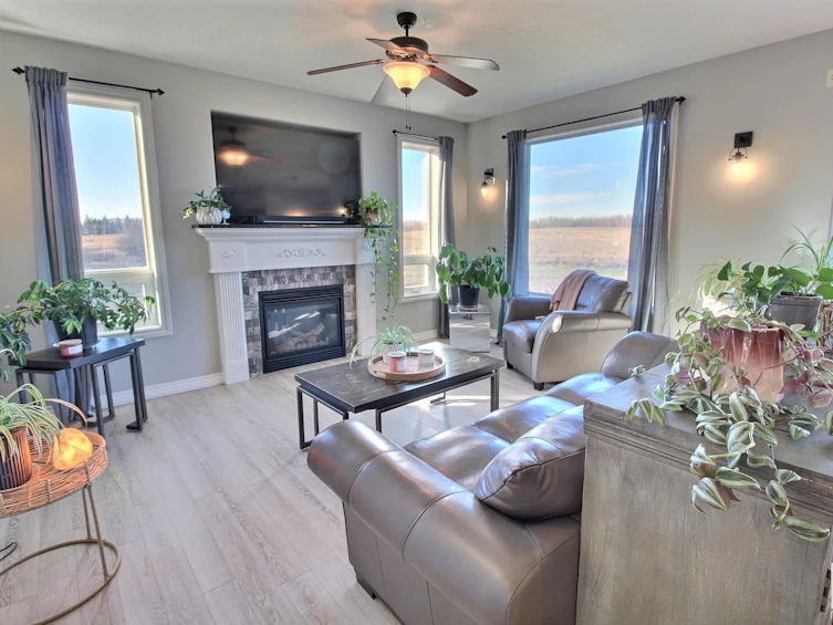 7210 2 Street, Edmonton, AB, T6X 2P8 - 7
