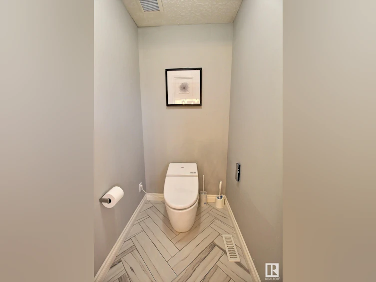 7210 2 Street, Edmonton, AB, T6X 2P8 - 17