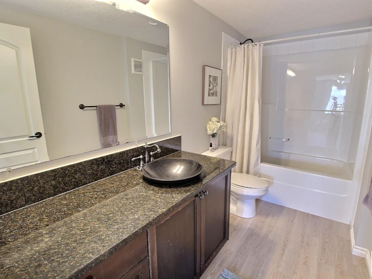 7210 2 Street, Edmonton, AB, T6X 2P8 - 30