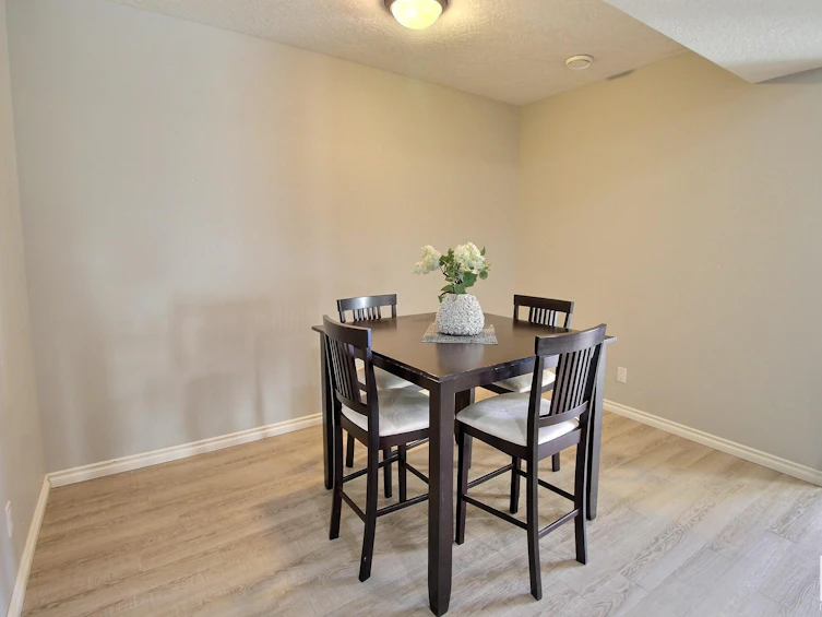 7210 2 Street, Edmonton, AB, T6X 2P8 - 35