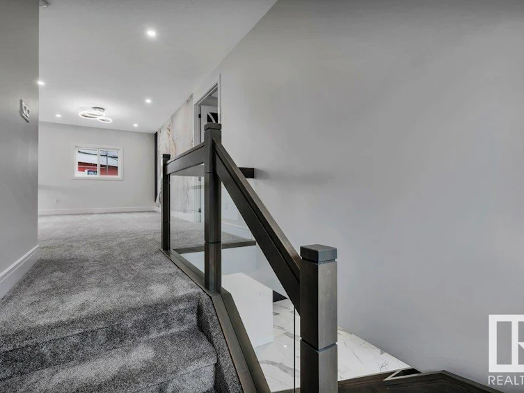 15003 14 Street, Edmonton, AB, T5Y 3R5 - 31
